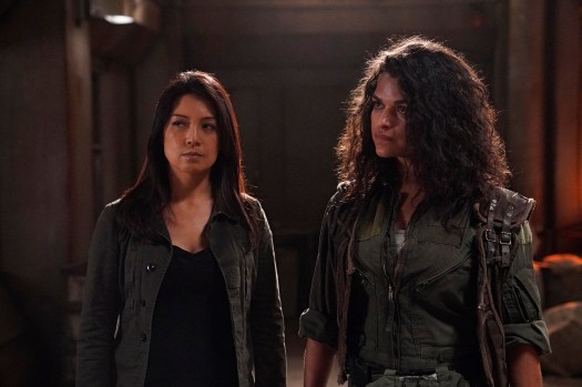 MING-NA WEN, EVE HARLOW